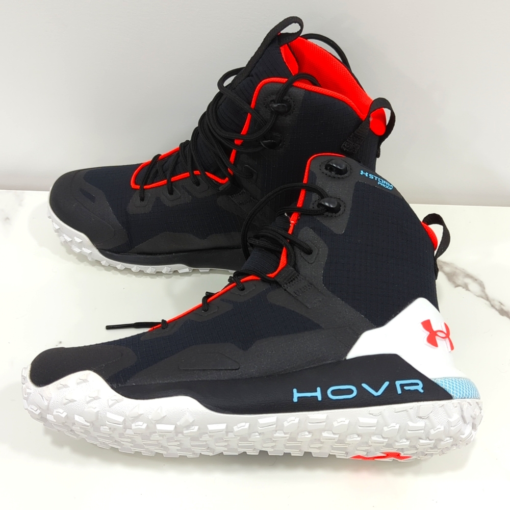 UNDER ARMOUR - UNISEX HOVR DAWN WP 400G geo. Waterproof. Black-WHITE, 5.5/7